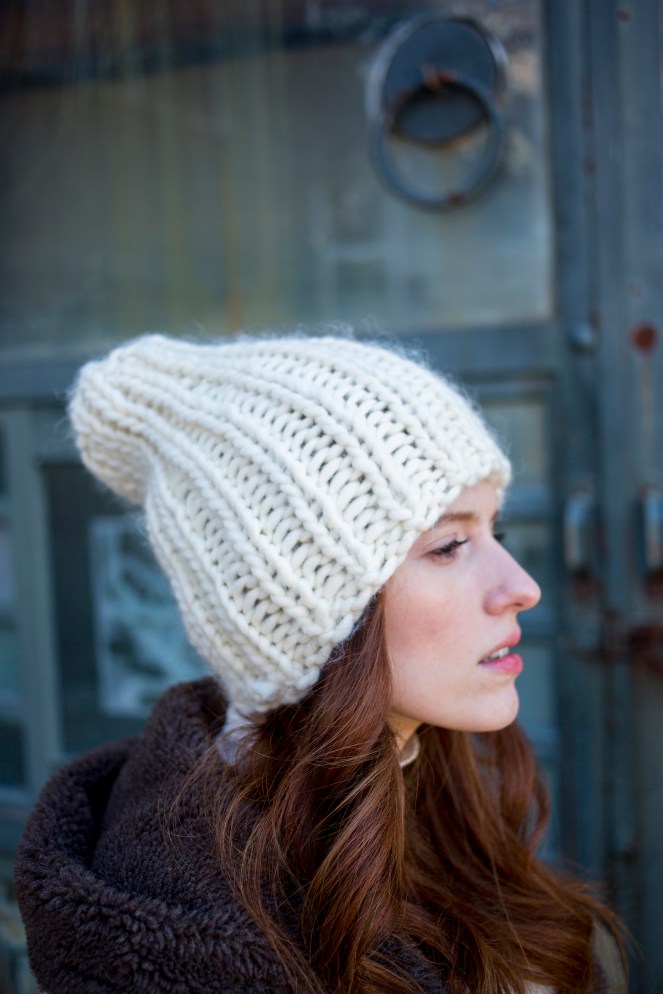 Miyo hat knitting pattern in Berroco Macro