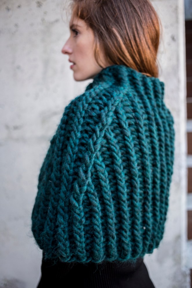 Rini capelet knitting pattern in Berroco Macro