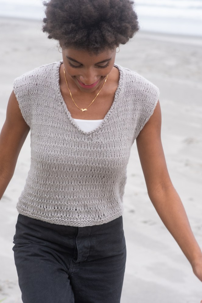 Lousious pullover knitting pattern in Berroco Vibe